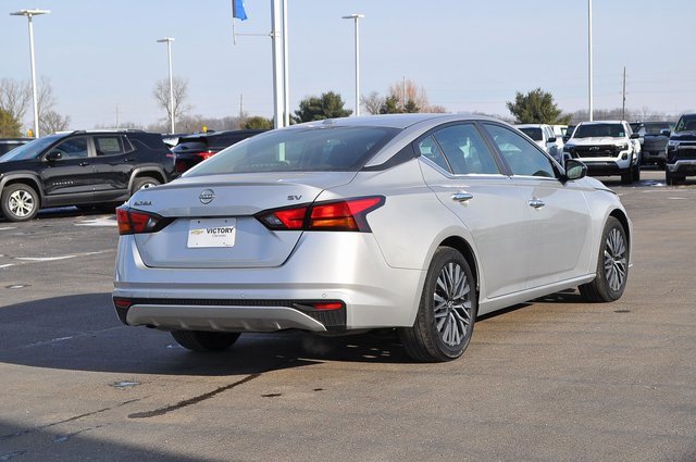 Used 2024 Nissan Altima 2.5 SV image 3