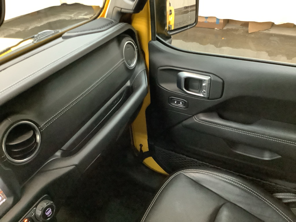 Used 2020 Jeep Wrangler Unlimited Sahara AWD/4WD image 23
