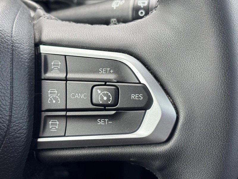 Used 2023 Jeep Compass High Altitude image 18