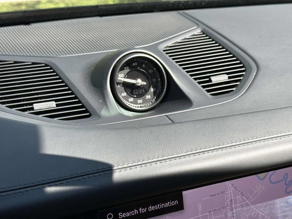 Certified 2026 Porsche Cayenne Coupe AWD/4WD image 24