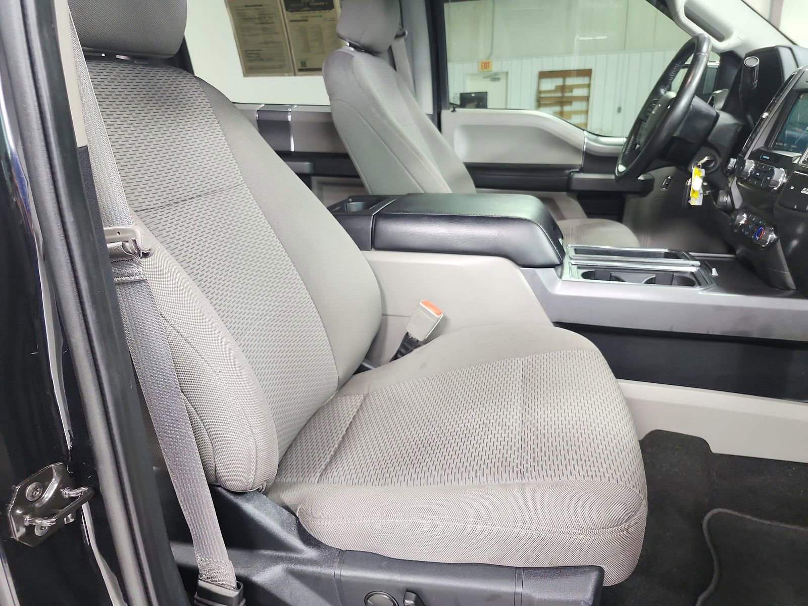 Used 2019 Ford F150 XLT w/ Equipment Group 302A Luxury image 34