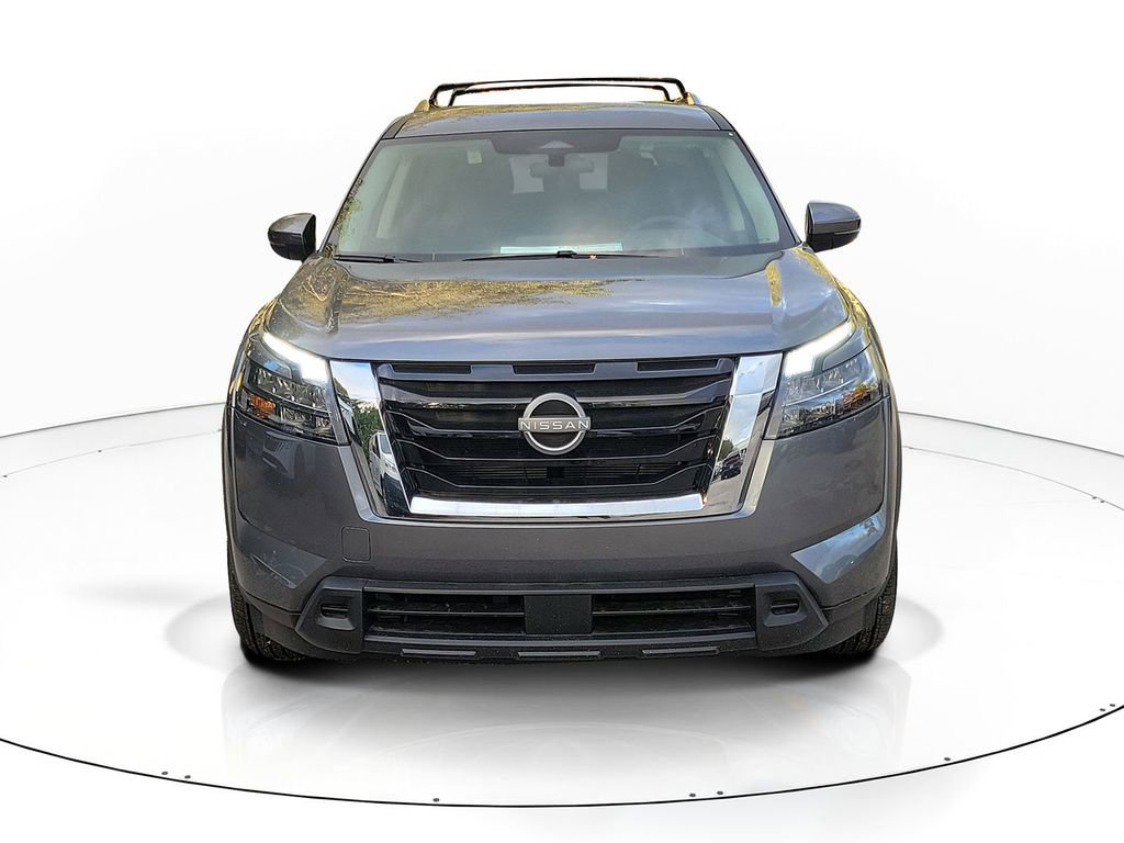 New 2025 Nissan Pathfinder SV image 2