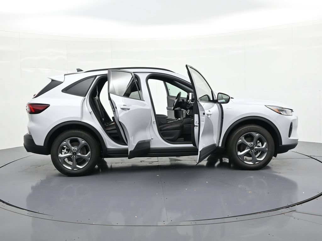New 2026 Ford Escape ST-Line Select w/ Class II Trailer Tow Package AWD/4WD image 23