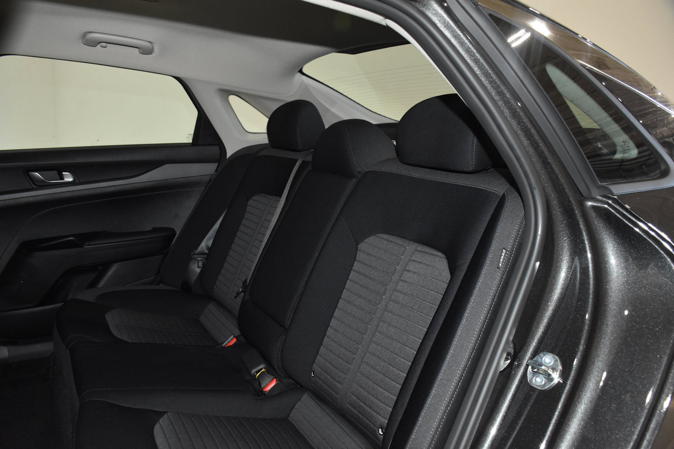 New 2027 Kia K5 LXS FWD image 30