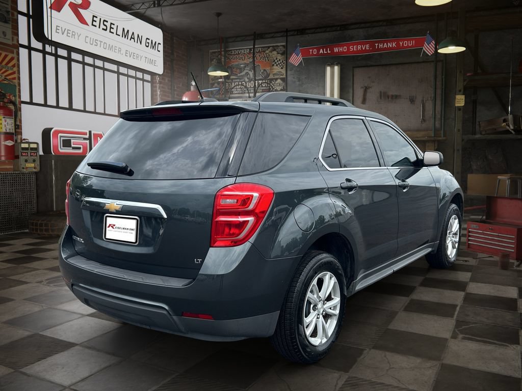 Used 2017 Chevrolet Equinox LT w/ Convenience Package FWD image 3
