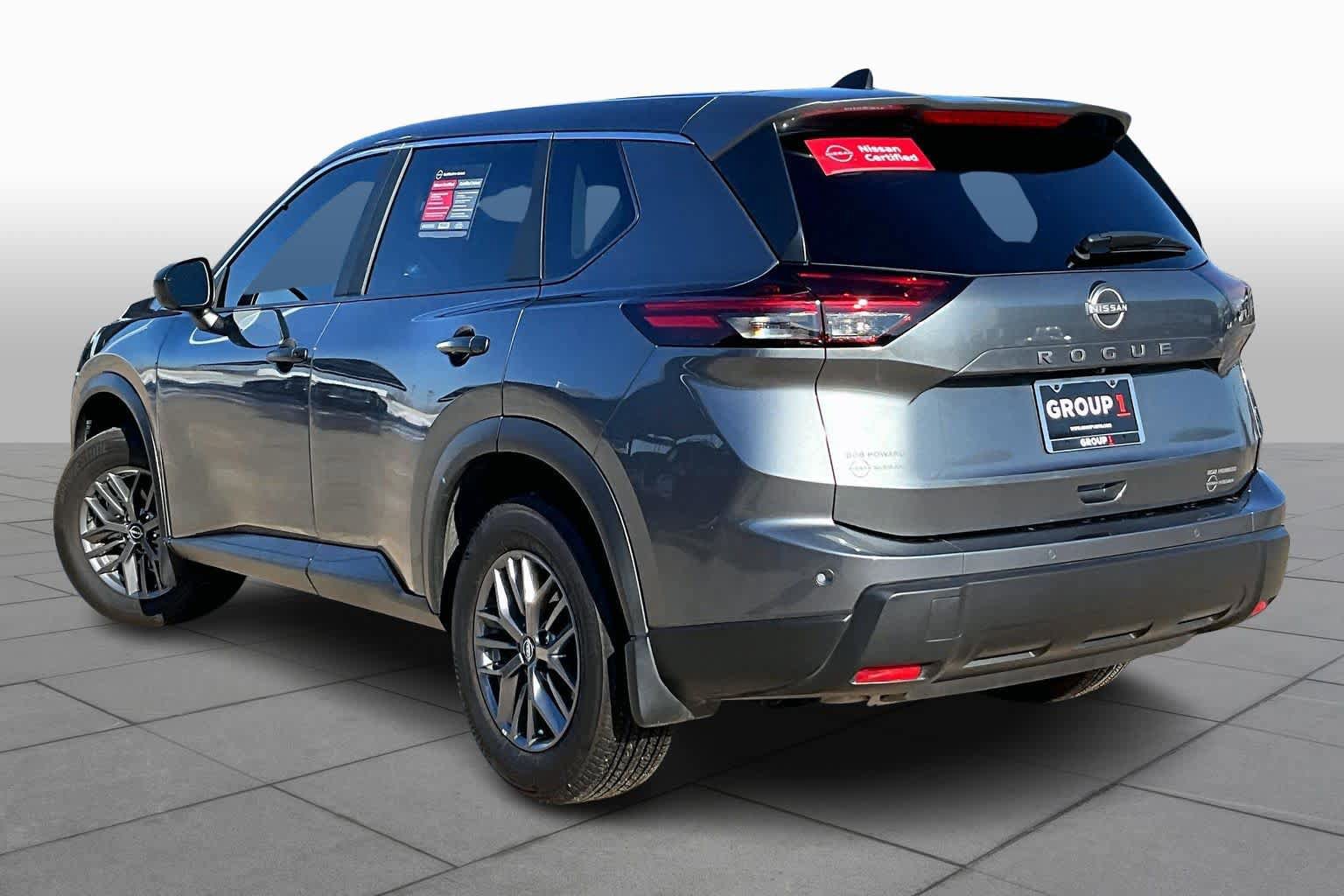 Certified 2025 Nissan Rogue S FWD image 9