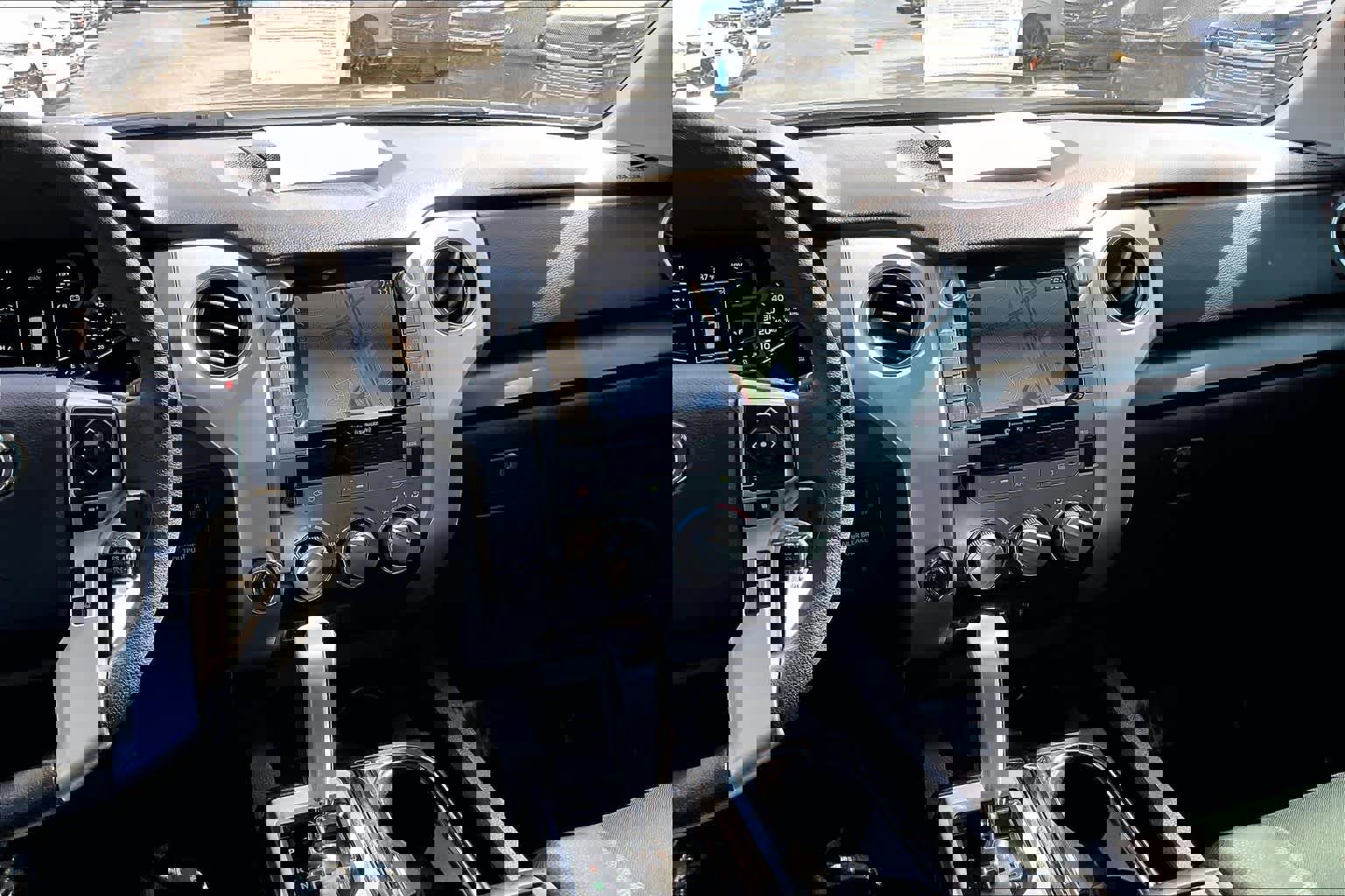 Used 2021 Toyota Tundra SR5 w/ Trail Edition image 6