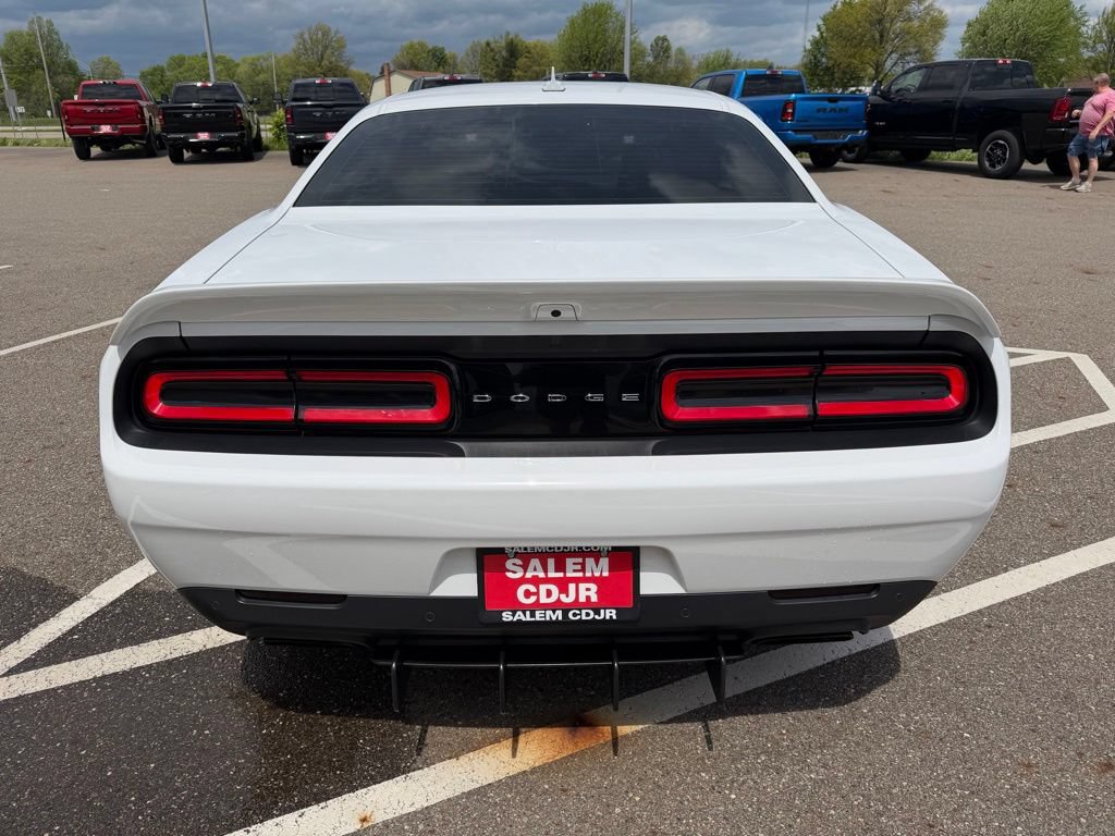 Used 2019 Dodge Challenger SRT Hellcat Redeye RWD image 5