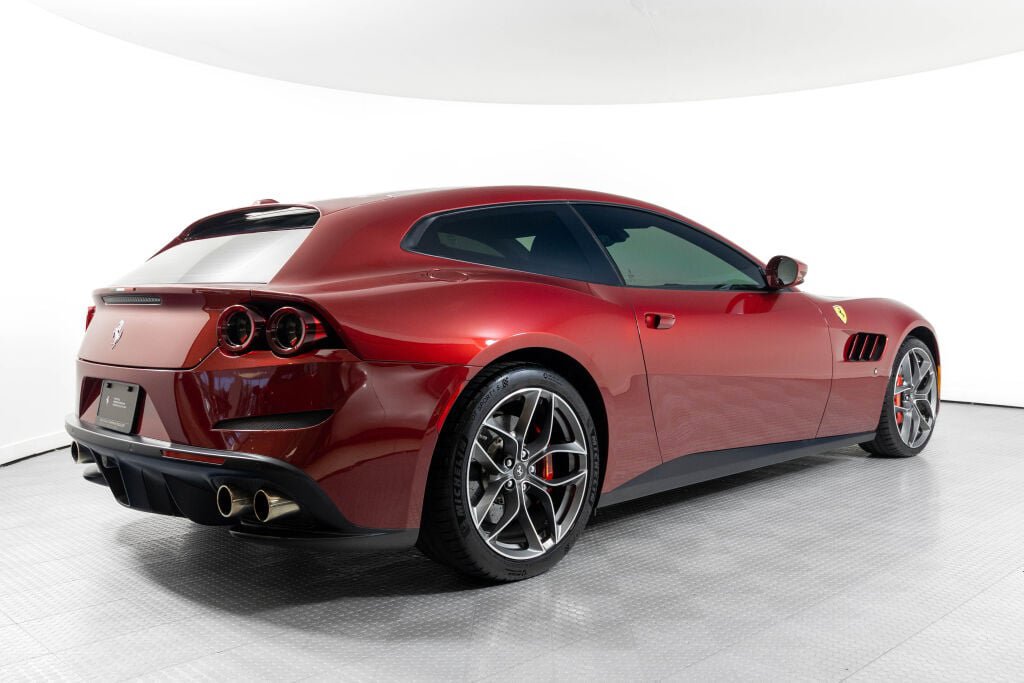 Certified 2019 Ferrari GTC4Lusso T RWD image 19