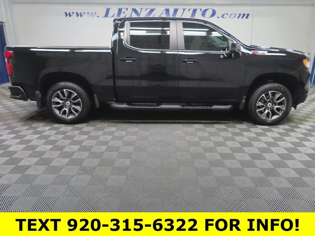 Used 2023 Chevrolet Silverado 1500 RST w/ Convenience Package II AWD/4WD image 2