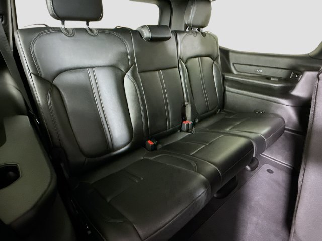 Used 2023 Jeep Wagoneer Series II AWD/4WD image 27