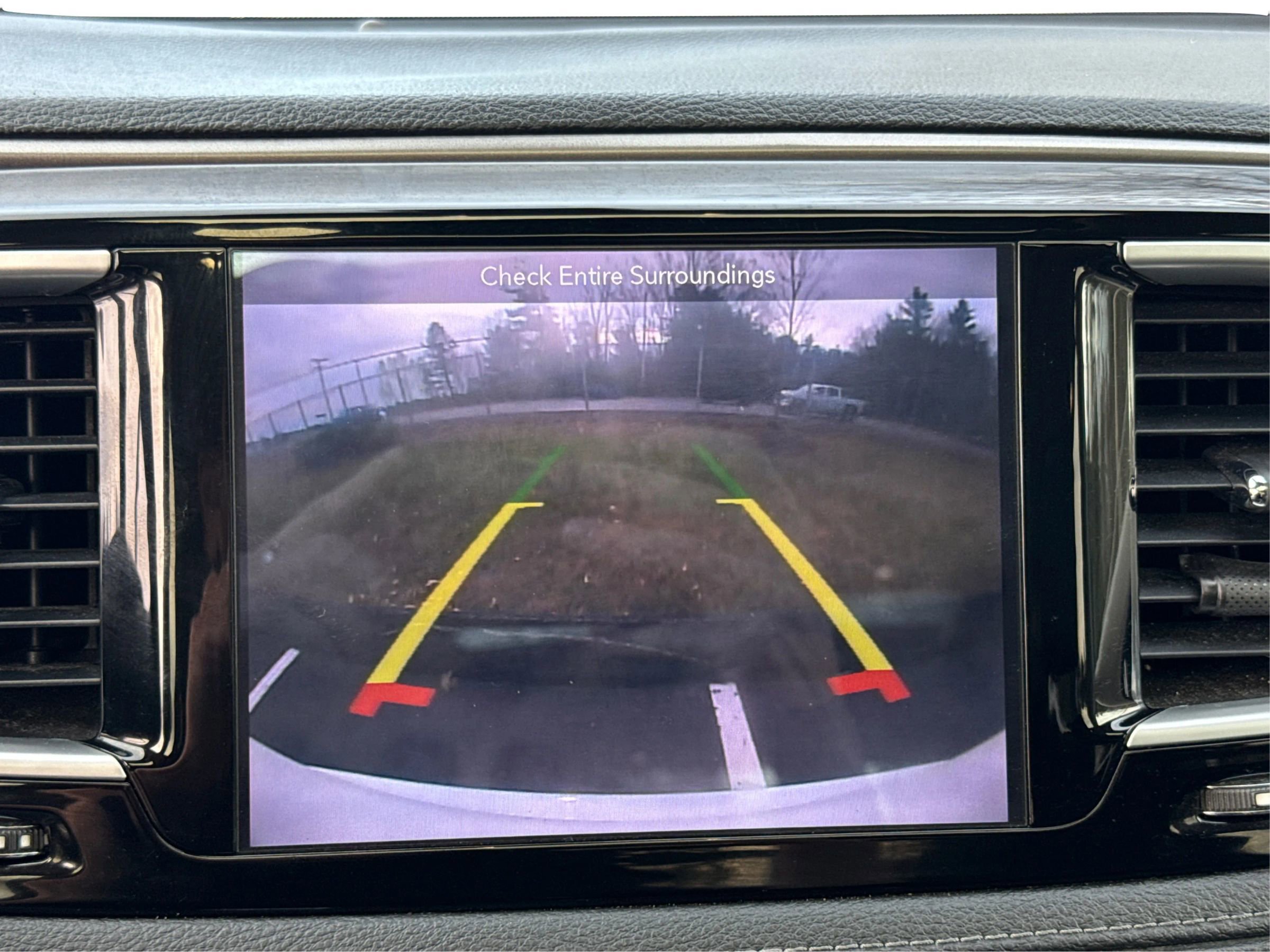 Used 2018 Chrysler Pacifica Limited FWD image 29