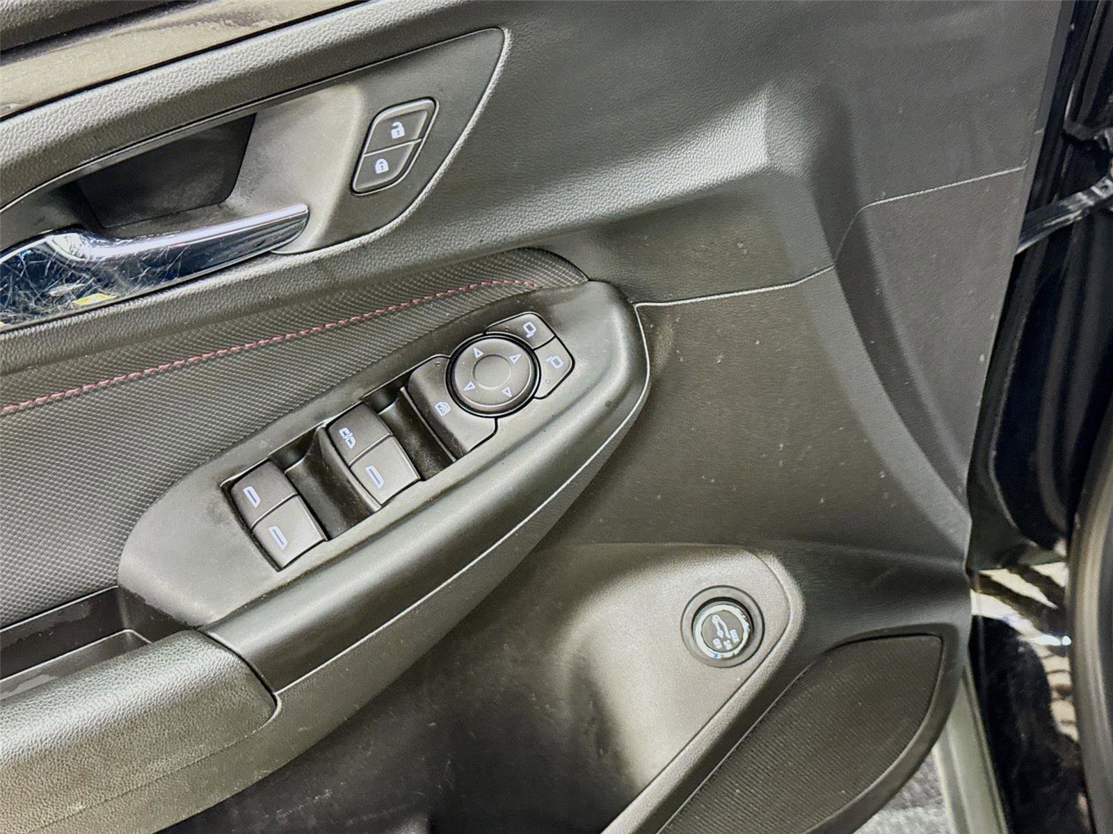 Used 2021 Chevrolet TrailBlazer RS w/ Sun and Liftgate Package image 17