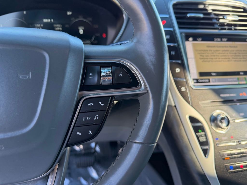 Used 2019 Lincoln Nautilus Reserve image 23