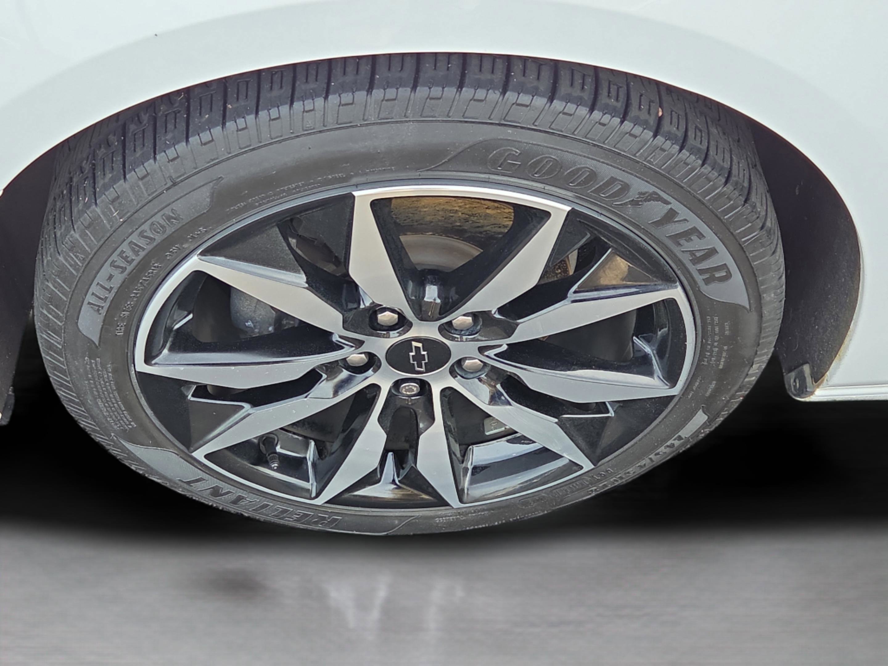 Used 2020 Chevrolet Malibu RS image 9