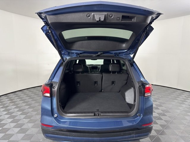 Used 2024 Chevrolet Equinox RS w/ RS Leather Package image 5
