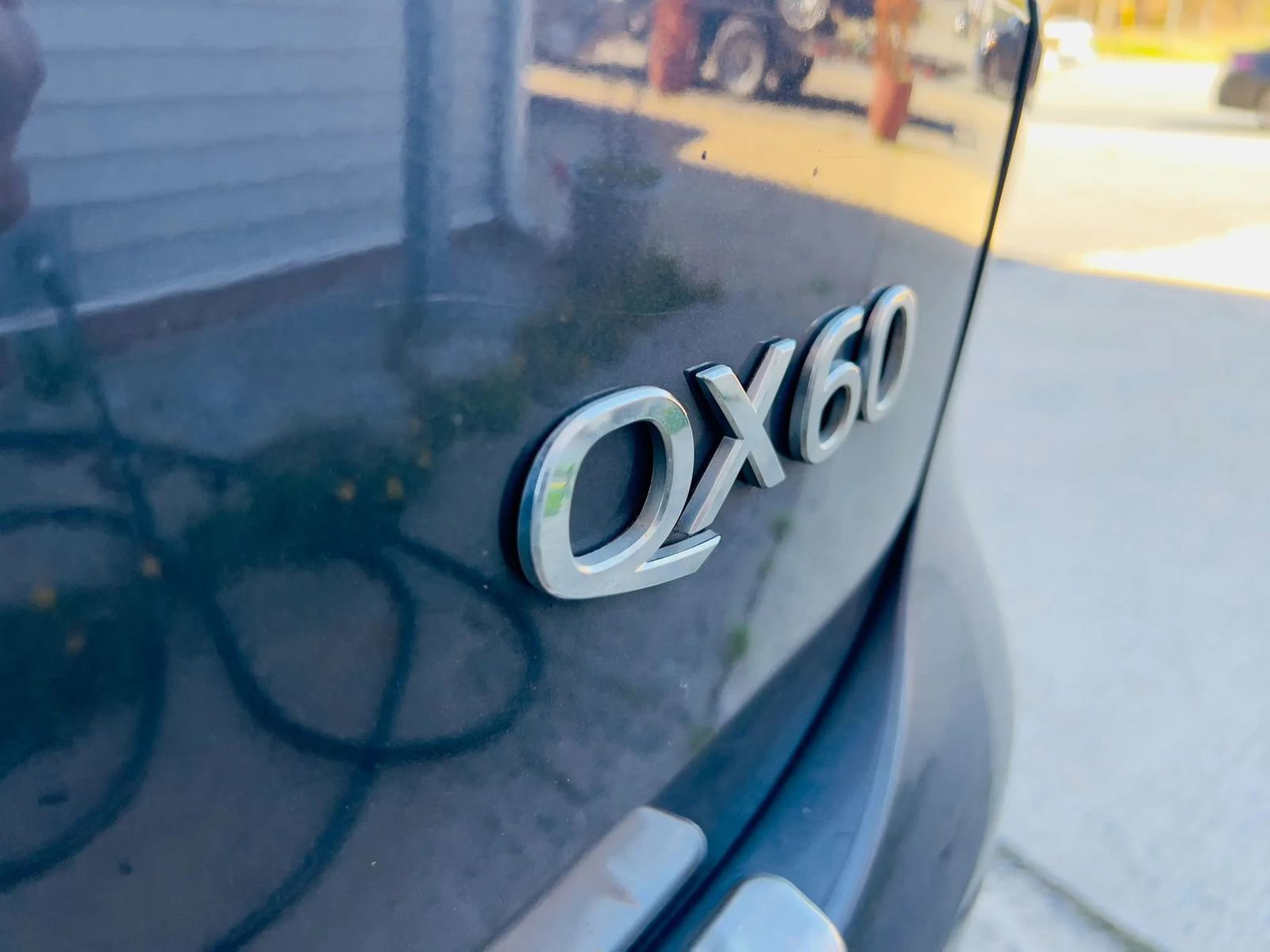 Used 2014 INFINITI QX60 AWD w/ Deluxe Touring Package image 9