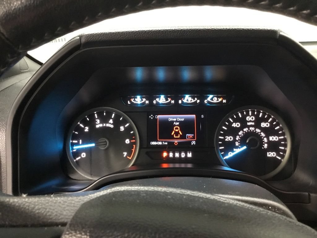 Used 2020 Ford F150 XLT w/ Equipment Group 302A Luxury AWD/4WD image 13
