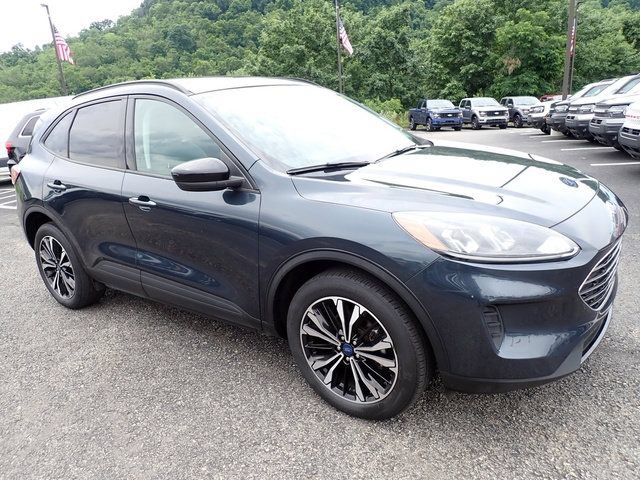 Used 2022 Ford Escape SE w/ SE Sport Appearance Package AWD/4WD image 11