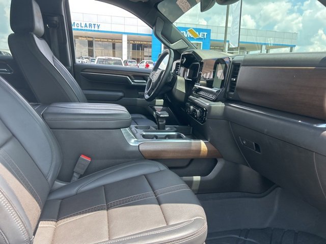 Used 2024 Chevrolet Silverado 1500 High Country w/ High Country Premium Package image 31