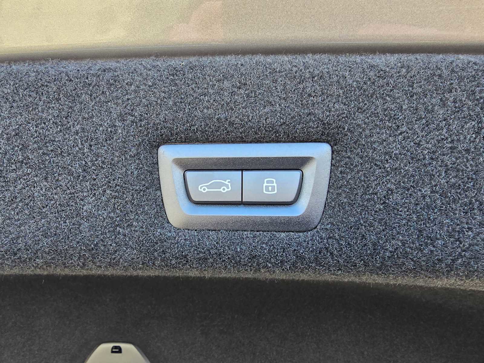 New 2025 BMW i7 xDrive60 image 17