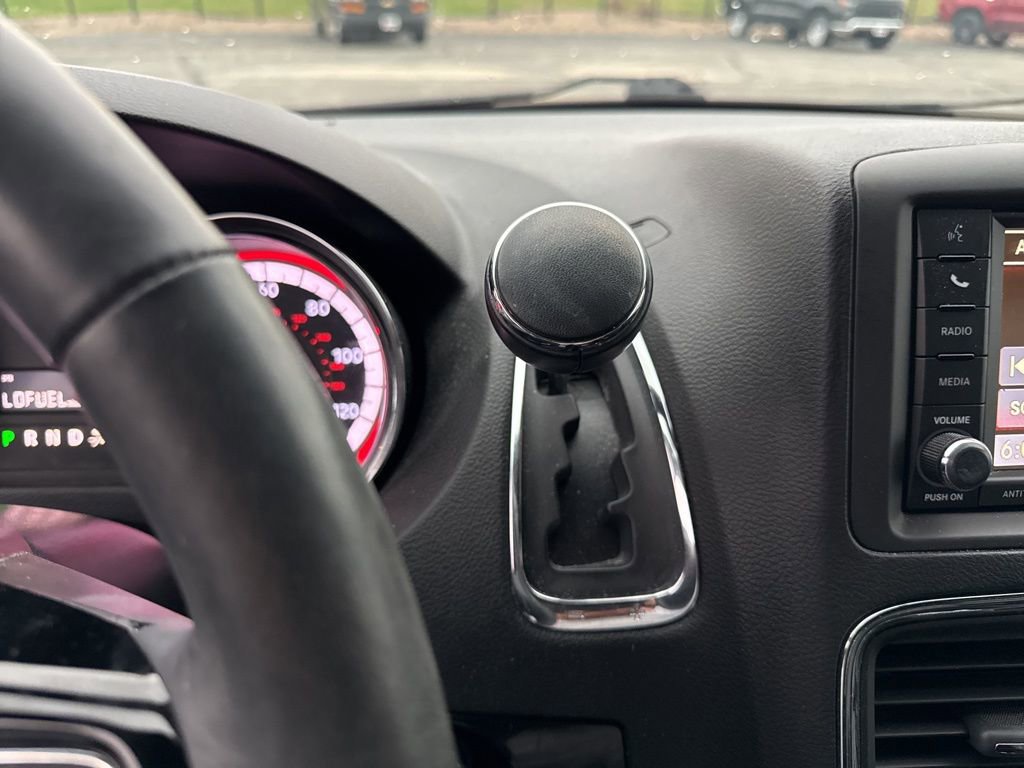 Used 2017 Dodge Grand Caravan SXT w/ Driver Convenience Group image 18