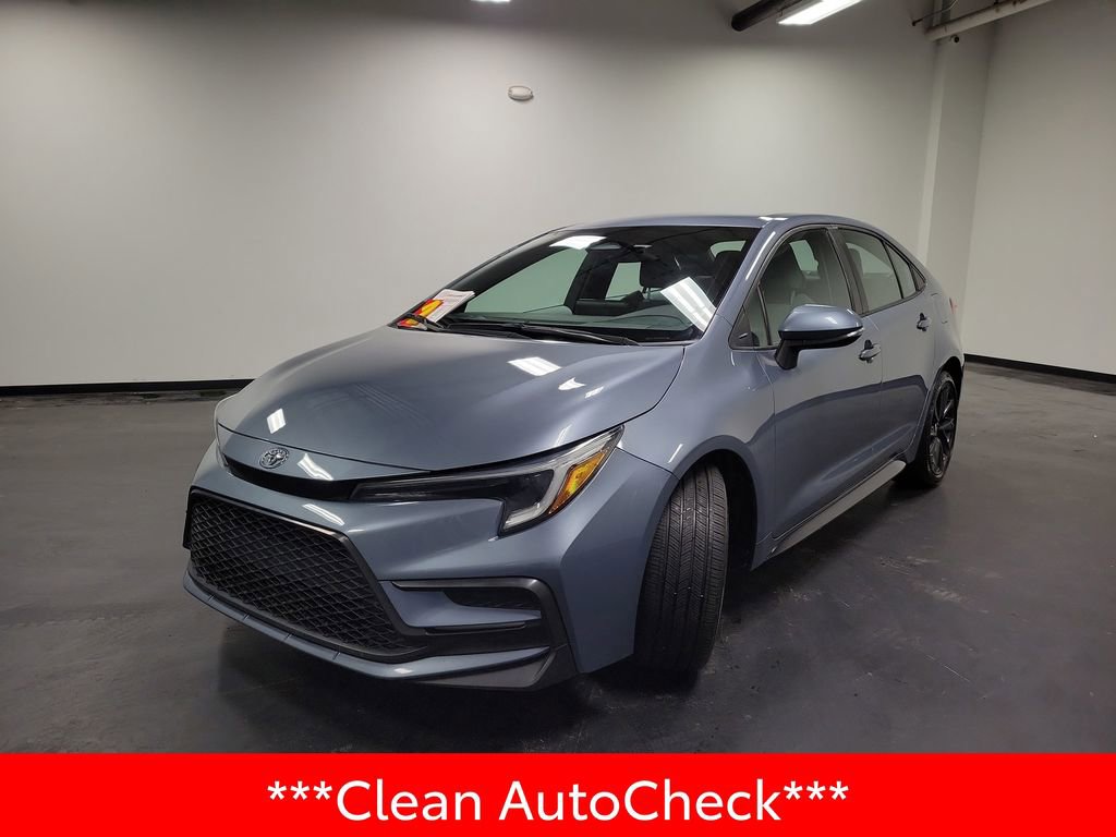 Used 2023 Toyota Corolla SE image 4