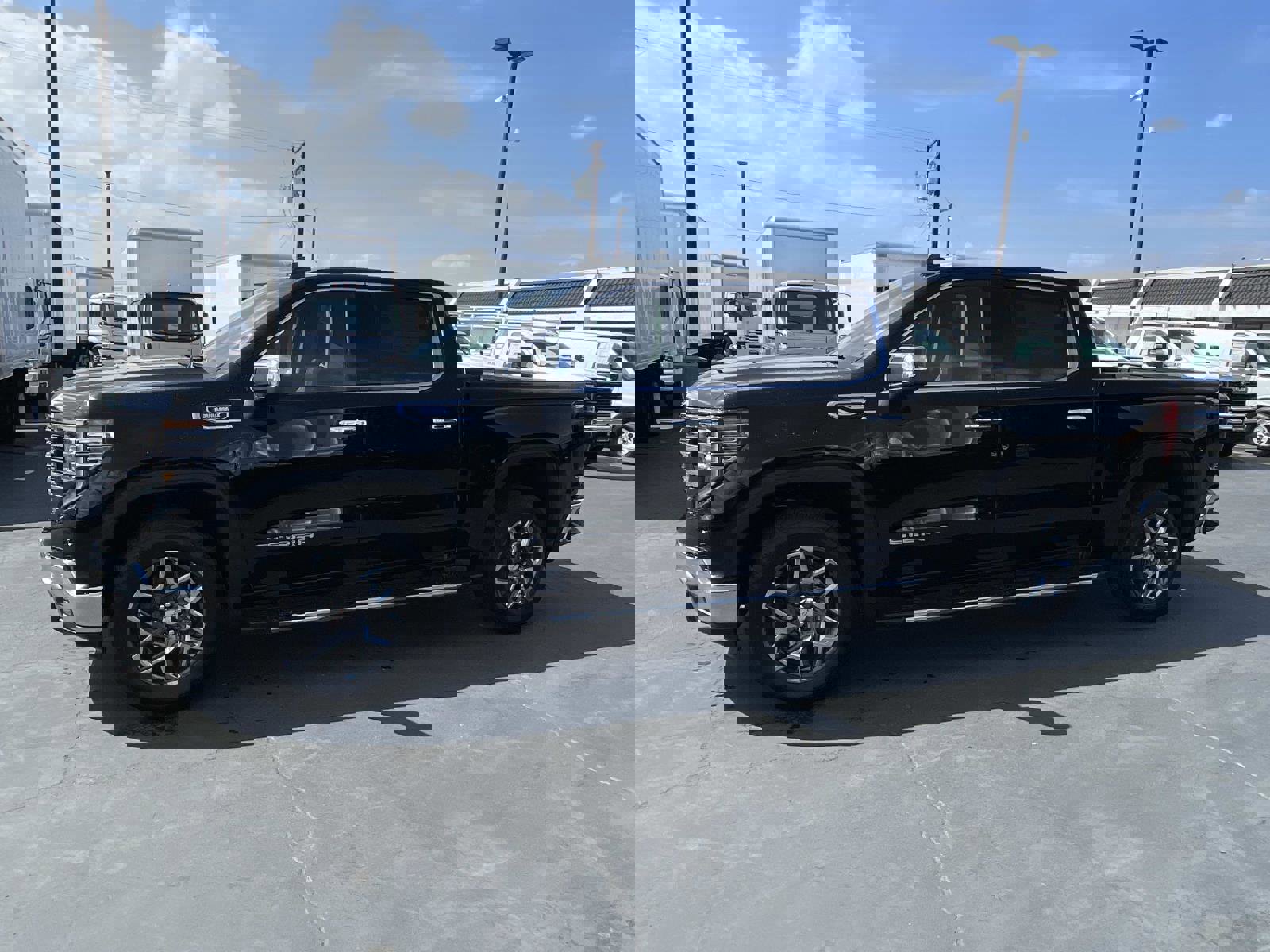 New 2026 GMC Sierra 1500 SLT w/ SLT Premium Plus Package image 8