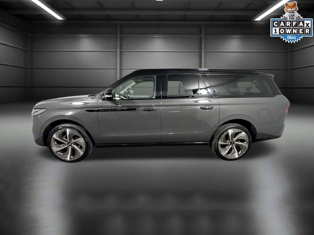 Certified 2025 Lincoln Navigator L Black Label w/ Black Label Special Edition image 4
