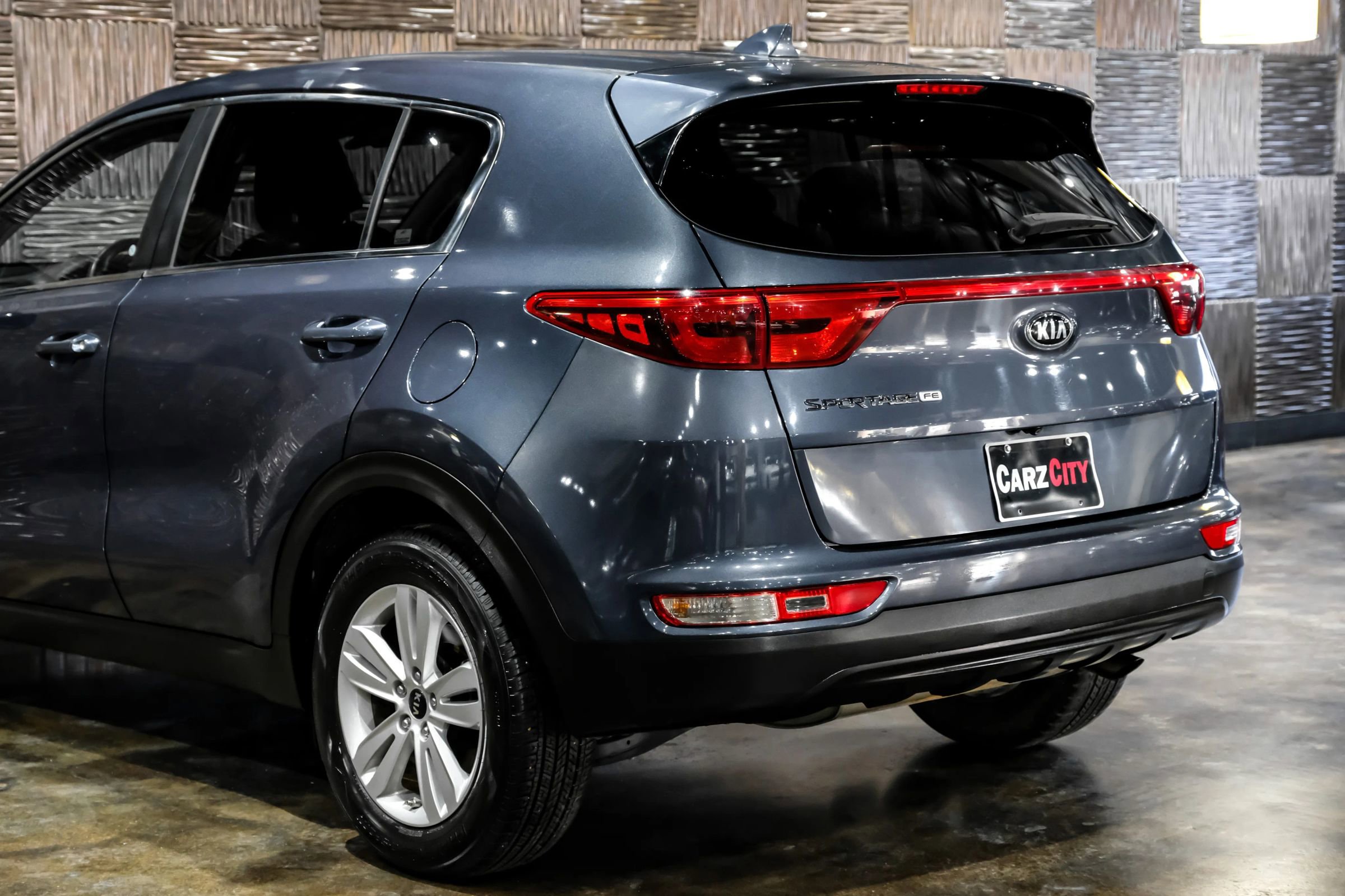 Used 2018 Kia Sportage LX FWD image 16