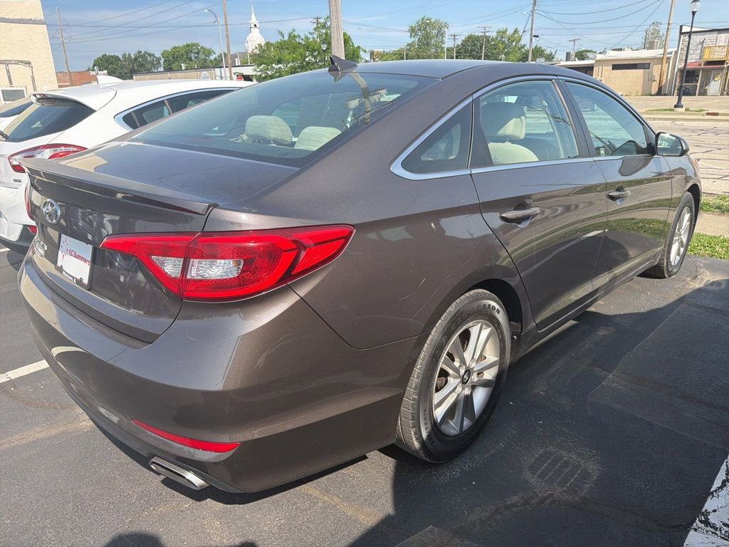Used 2016 Hyundai Sonata SE FWD image 6