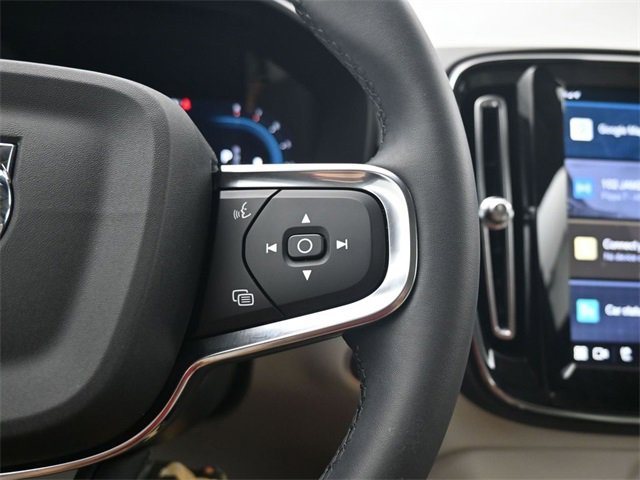 Used 2024 Volvo XC40 B5 Plus w/ Protection Package Premier image 24