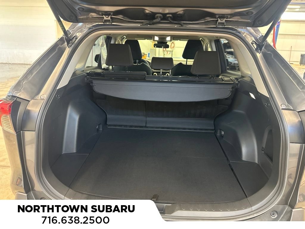 Used 2023 Toyota RAV4 LE AWD/4WD image 21