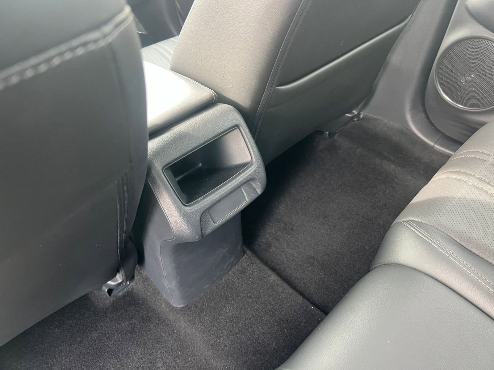 Used 2025 Honda HR-V EX-L image 23