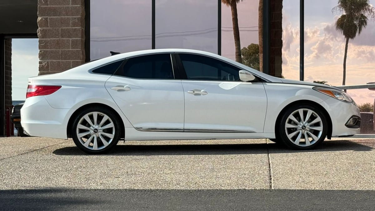 Used 2016 Hyundai Azera Limited FWD image 14