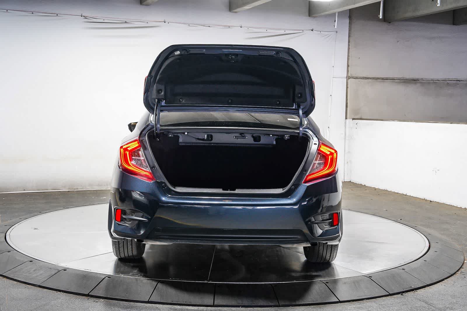 Used 2018 Honda Civic EX-T image 27