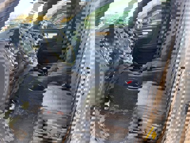 Used 2024 Volvo XC40 B5 Core image 9