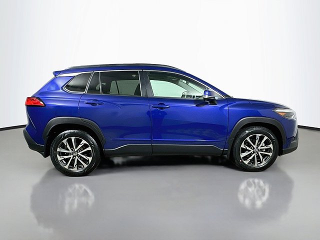 Used 2023 Toyota Corolla Cross XLE w/ Convenience Package AWD/4WD image 8