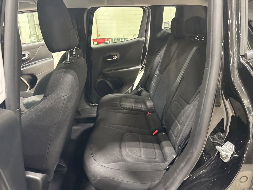 Used 2022 Jeep Renegade Latitude image 14