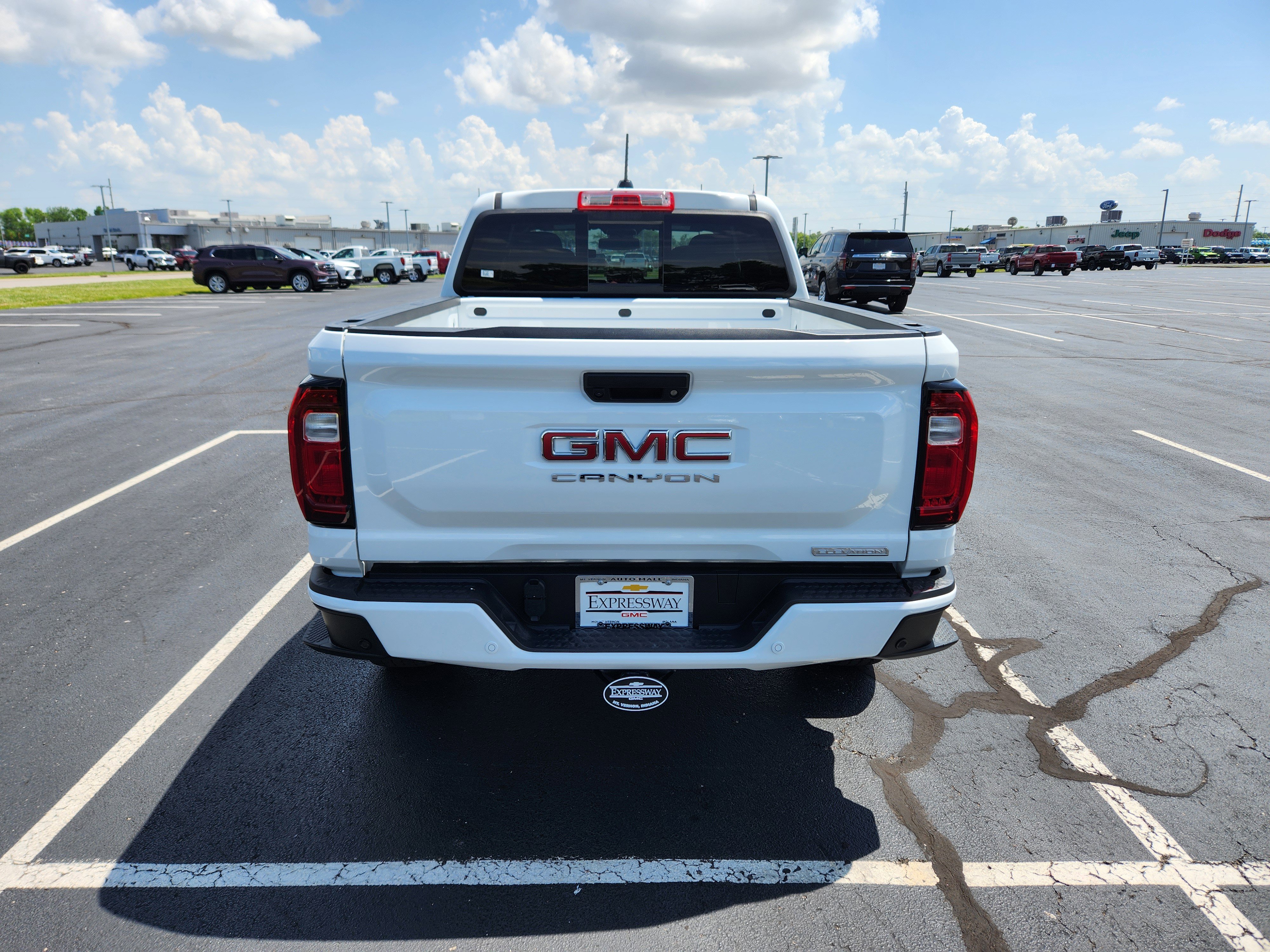 New 2025 GMC Canyon Elevation w/ Convenience Package image 4