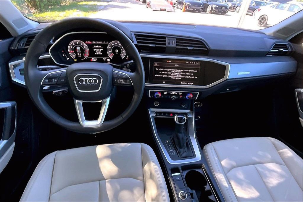 Certified 2025 Audi Q3 2.0T Premium Plus w/ Premium Plus Package AWD/4WD image 3