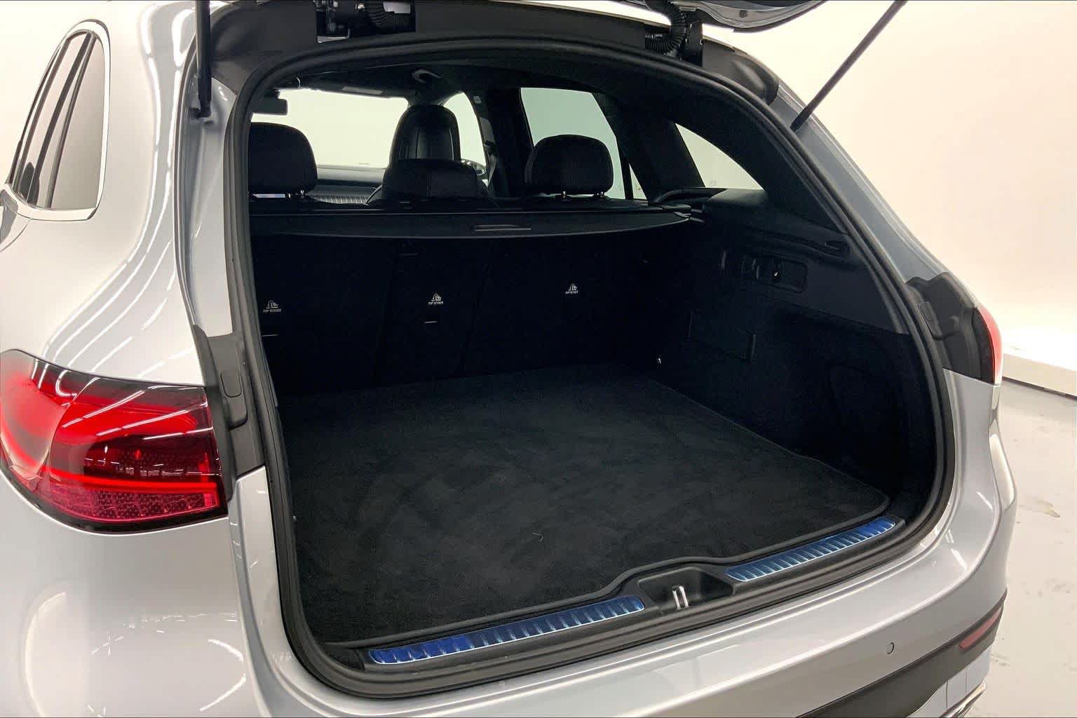 Used 2026 Mercedes-Benz GLC 300 image 15