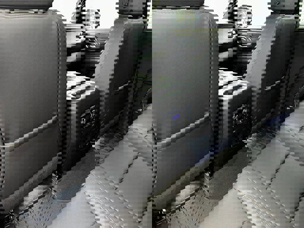 Certified 2024 Chevrolet Tahoe Z71 w/ Luxury Package image 22