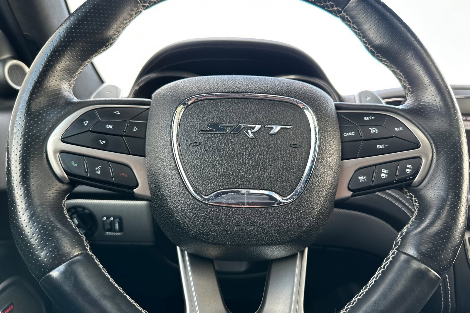 Used 2018 Dodge Durango SRT w/ SRT Interior Appearance Group image 36