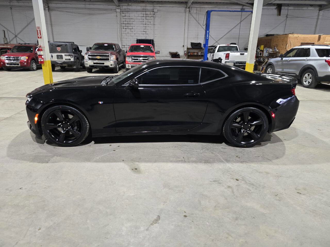 Used 2017 Chevrolet Camaro SS image 5