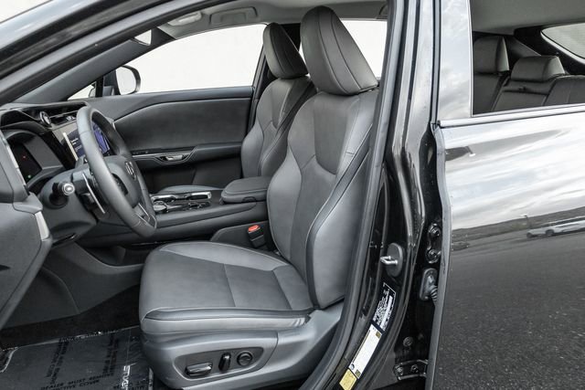 Used 2024 Lexus RZ 300e Premium image 11