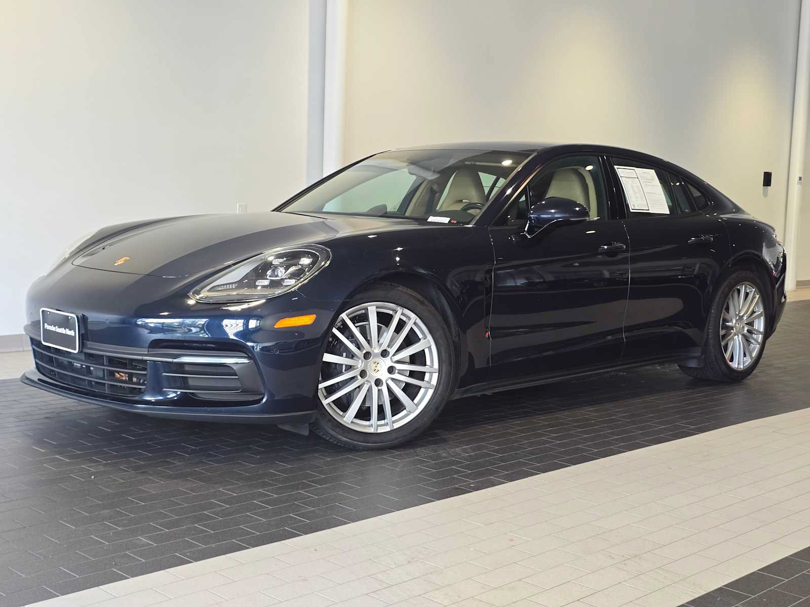 Used 2020 Porsche Panamera 4 AWD/4WD image 1