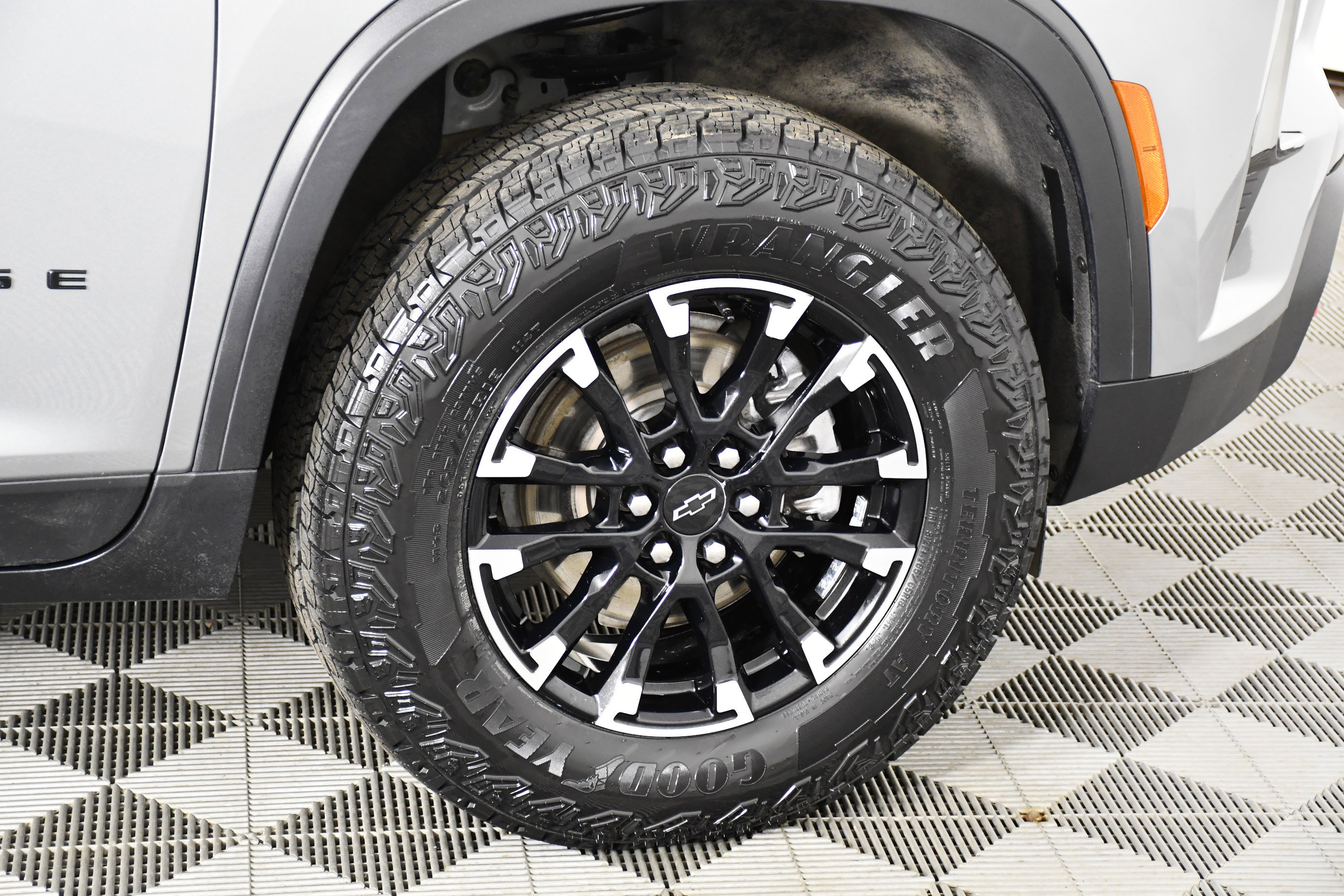 Used 2025 Chevrolet Traverse Z71 image 53