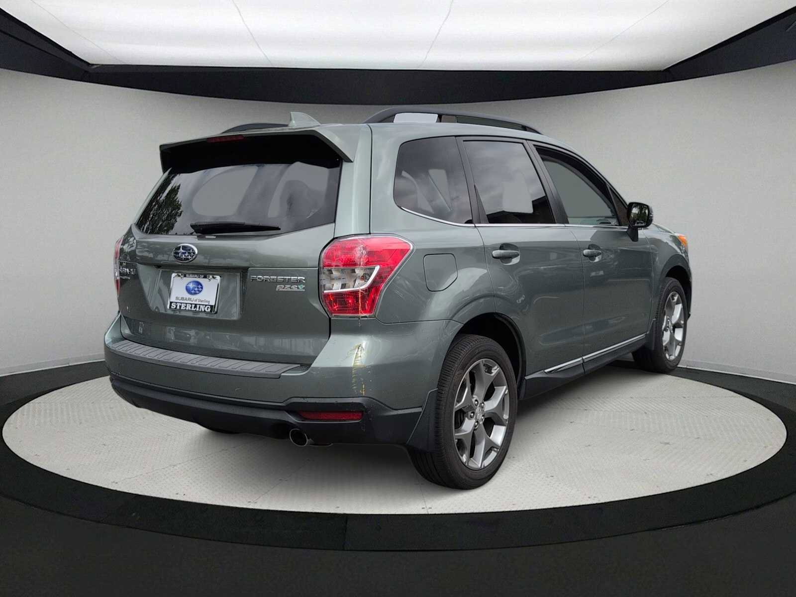 Used 2016 Subaru Forester 2.5i Touring w/ Eyesight & Navigation System AWD/4WD image 8