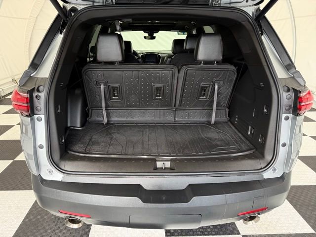 Used 2023 Chevrolet Traverse RS image 4